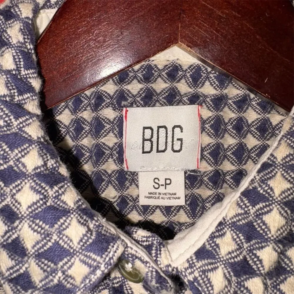 BDG Urban Outfitters‎ Women's Oversized Button-Up Shirt S - Picture 6 of 6